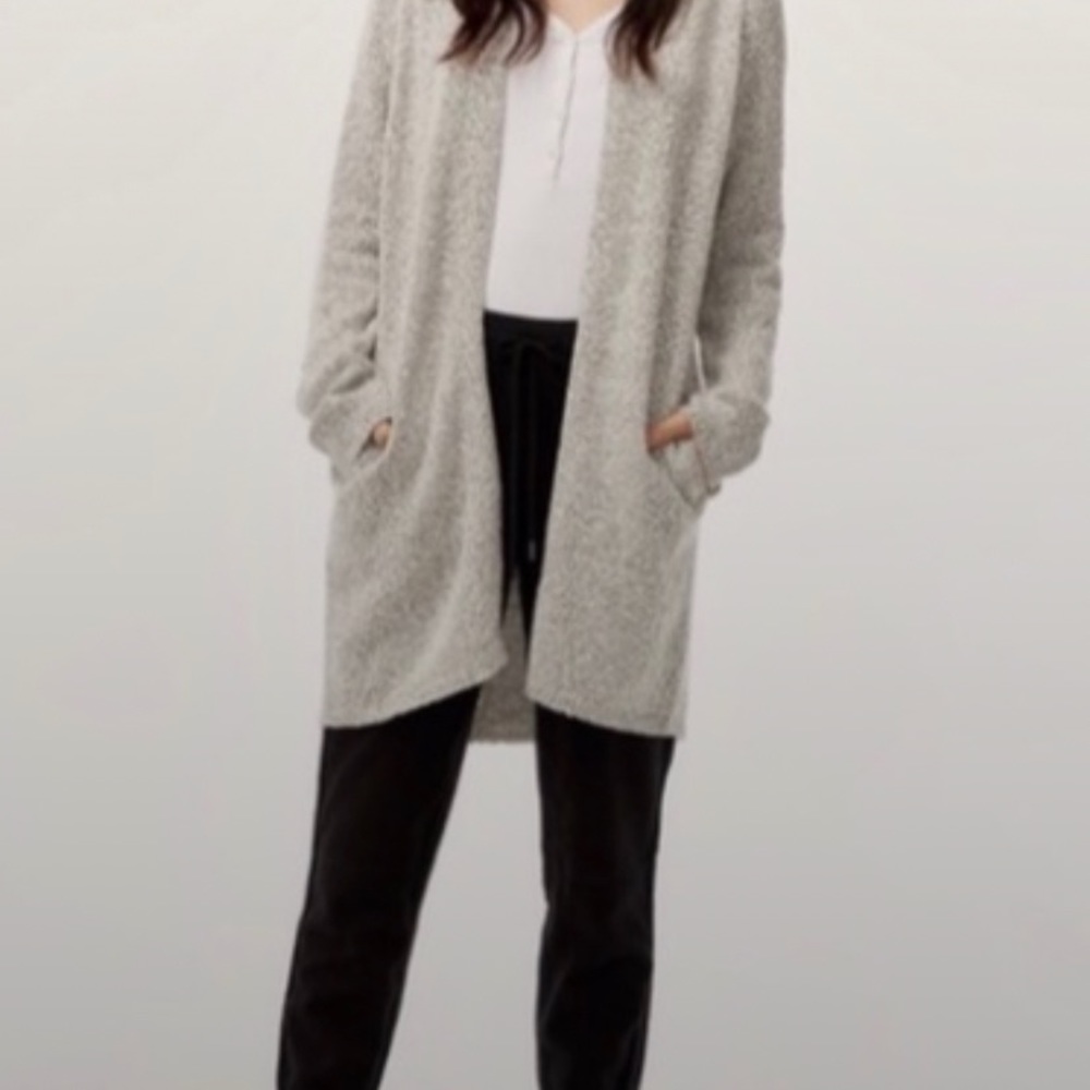Aritzia Community Cardigan Size XS
